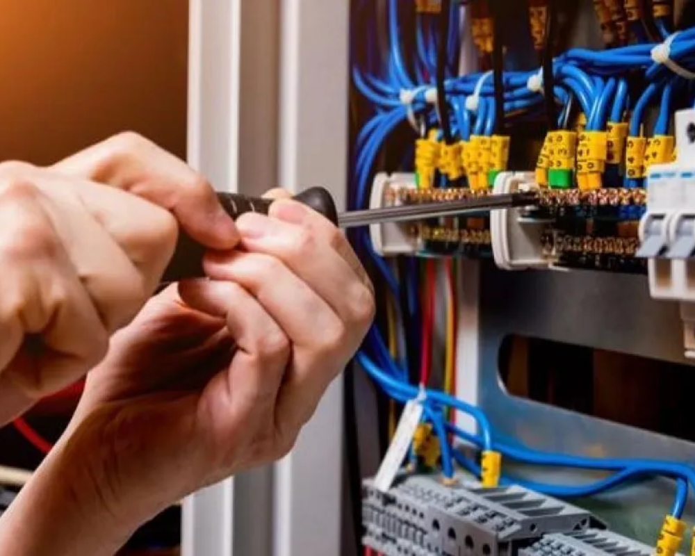 Curso online e grátis de eletricista